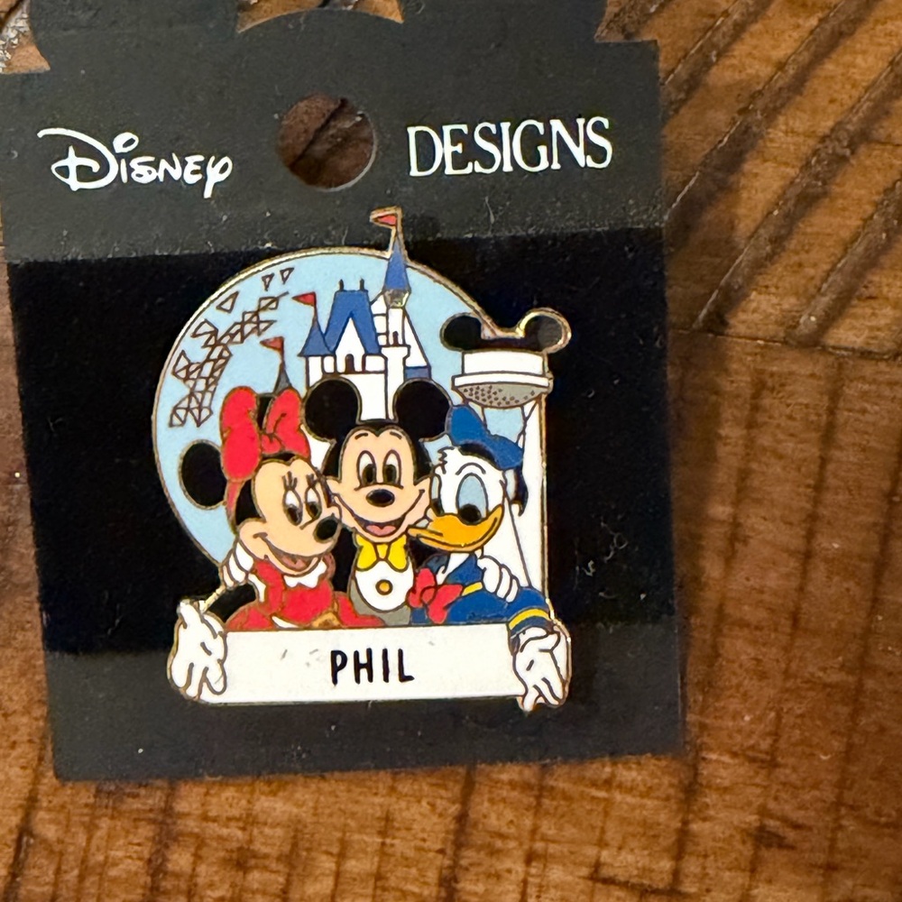 Disney Designs personalized name Pin